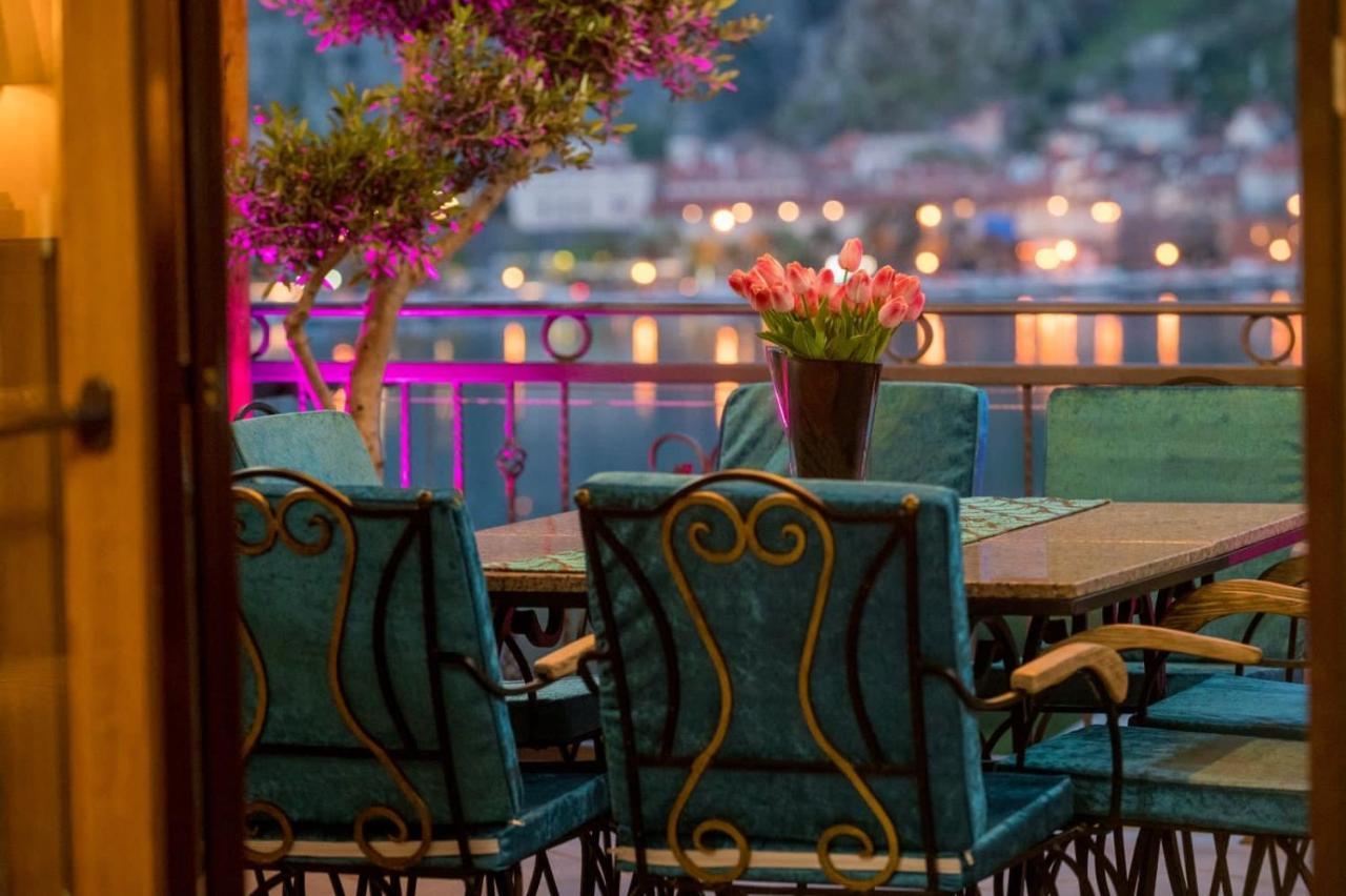 Villa Sun Castle Kotor Eksteriør bilde